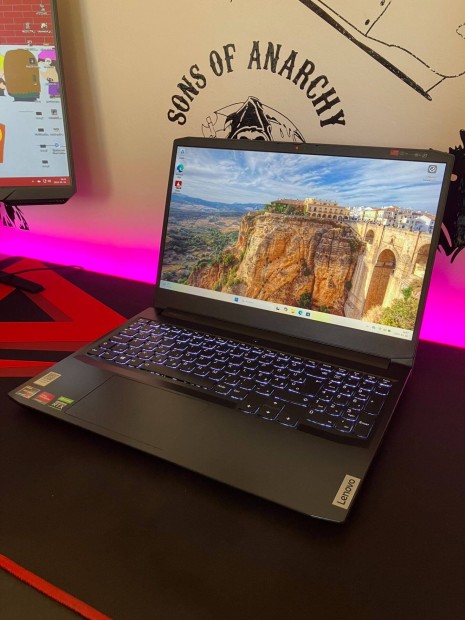 Lenovo Ideapad 3 Gamer Laptop 15.6"IPS |Ryzen 5 5600H|16GB|512 GB SSD