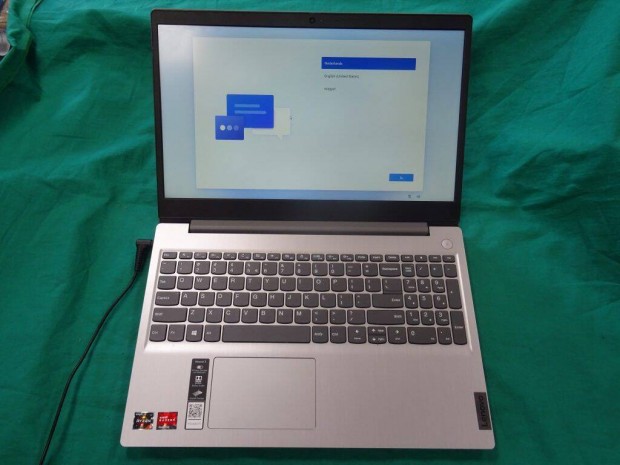 Lenovo Ideapad 3 (15ADA05) Ryzen 3/256GB SSD/8GB Notebook