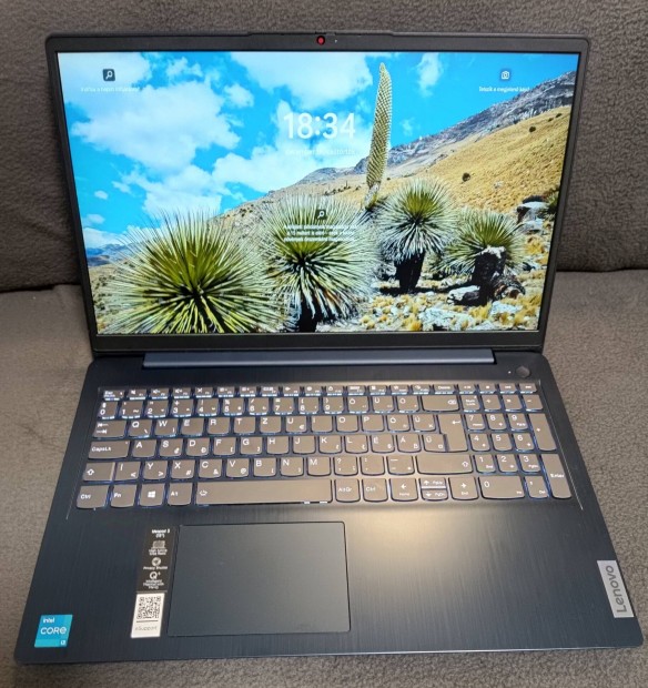 Lenovo Ideapad 3 i3 12 GB  256 SSD vilgt  HU billentyzet Windows