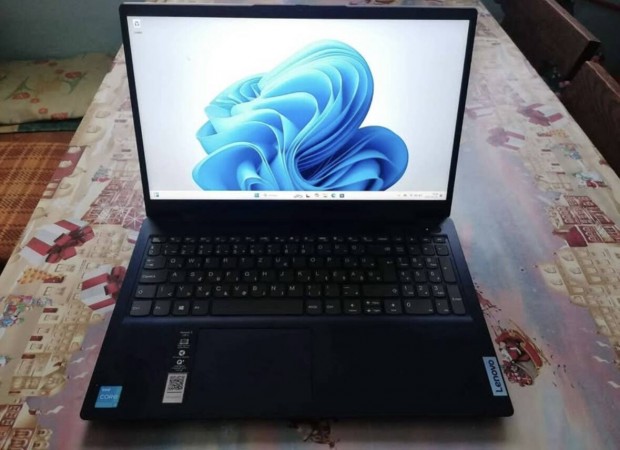 Lenovo Ideapad 3 laptop