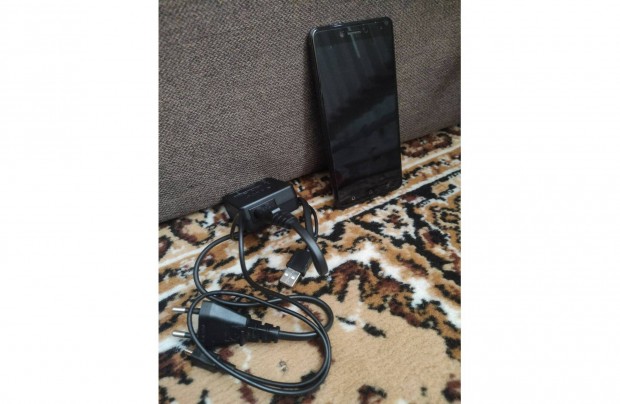 Lenovo K53a48 okostelefon t�lt�vel, �jratelep�tett, gyenge akkumul�tor