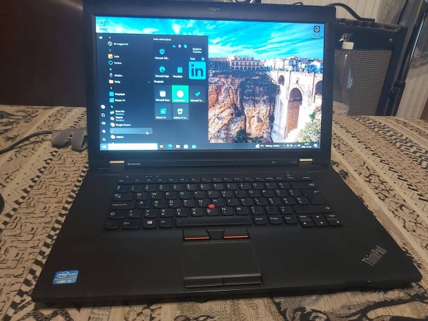 Lenovo L530 3.gen.i3(magyar bill.)