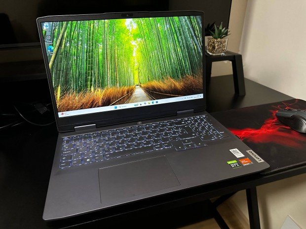 Lenovo LOQ 15APH8 Gamer laptop notebook