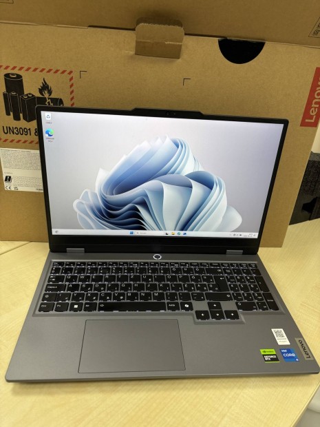 Lenovo LOQ Gamer Laptop Rtx3050 6GB i5-12450HX 144Hz 16GB DDR5 RAM