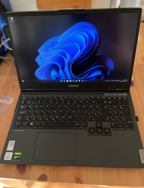 Lenovo Legion 5 82AU0034HV - 15,6 i5 10gen, Windows 11 Home