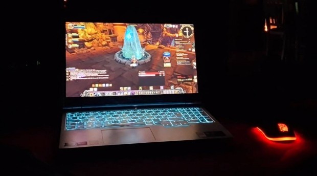 Lenovo Legion 5 laptop elad + ajndk RGB-s laptop ht, billentyzet