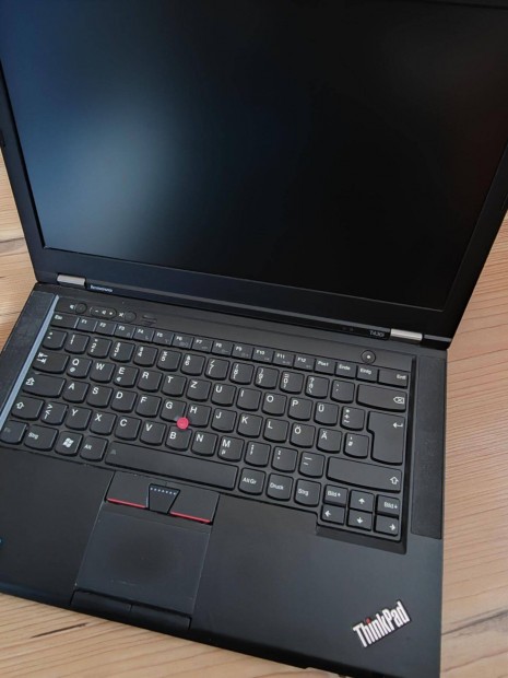 Lenovo T430i laptop elad- I5 CPU+ SSD+ 8GB RAM