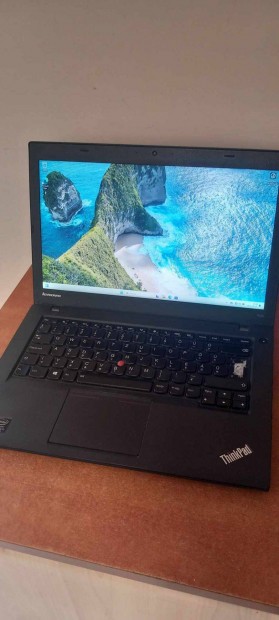 Lenovo T440 Laptop! i5-4300U / vil. Magyar BILL. / 8 / 500 GB / Win11!