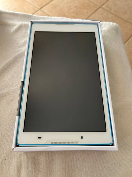 Lenovo Tab3 850F elad