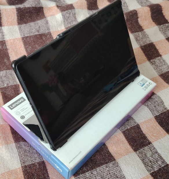 Lenovo Tab M10 FHD Plus 2nd Gen 10,3" 128GB WiFi Tablet Fekete