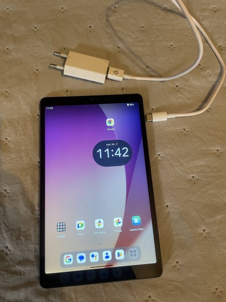 Lenovo Tab M8