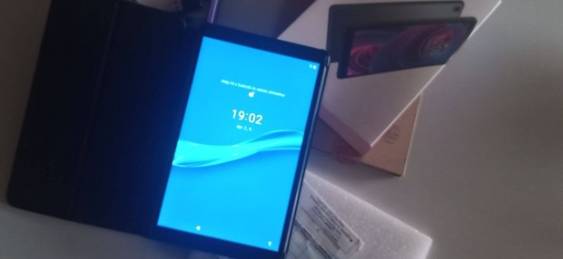 Lenovo Tab M8 HD WIFI, tokkal,vdveggel, tartozkaival, csere is