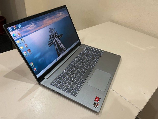 Lenovo Thinkbook 15 G2 | Ryzen3-4300 | Magyar Billenty | IPS FHD | 12