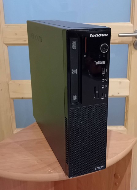 Lenovo Thinkcentre E73 Sff - i5-4460S / 16GB DDR3 / 256GB SSD / DVD-RW