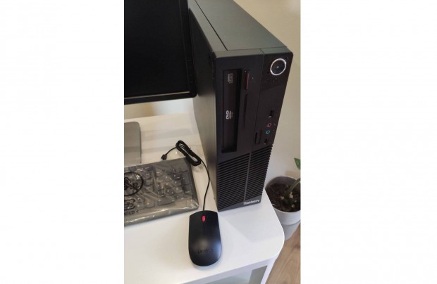 Lenovo Thinkcentre PC 3.2GHz/4GB/128GB ssd /bill.egr /Win10