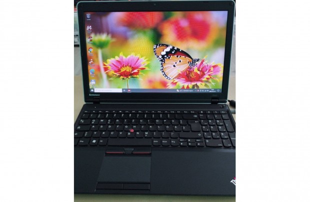 Lenovo Thinkpad Edge E520 i5, 8GB, 500GB SSD laptop