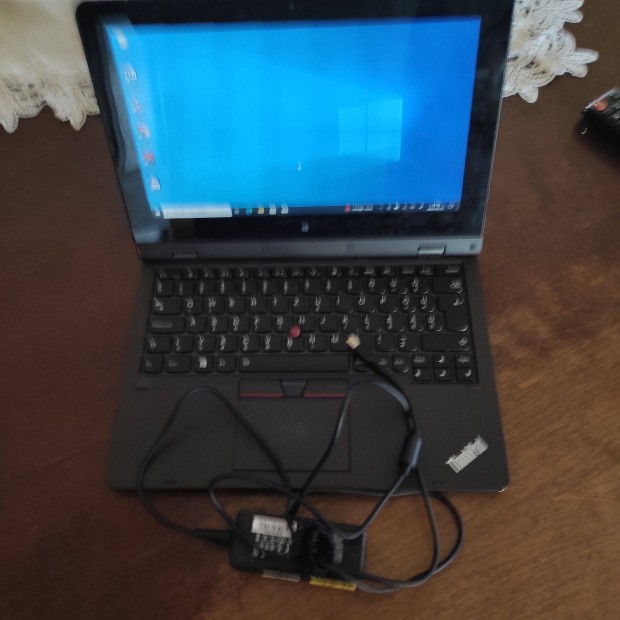 Lenovo Thinkpad Helix 2 laptop/tablet 2 in 1