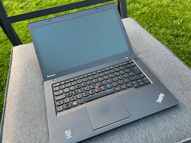 Lenovo Thinkpad T440 laptop - Core i5 / 8GB RAM/ 256GB SSD