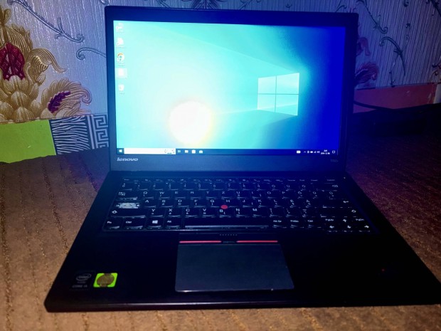 Lenovo Thinkpad T450S elad vagy csere telefonra.