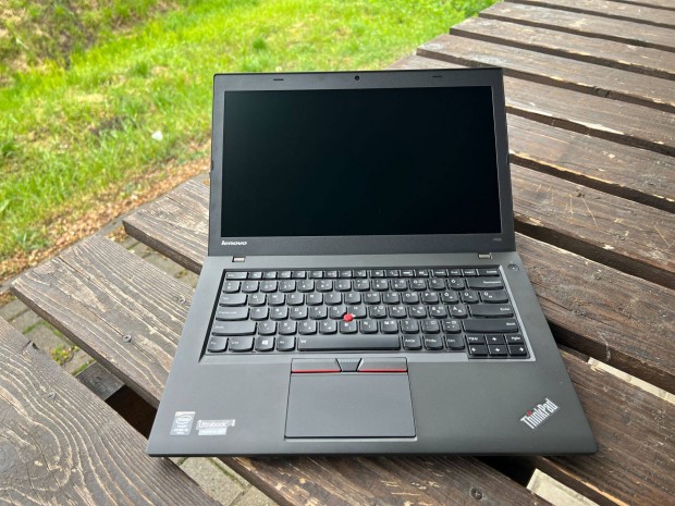 Lenovo Thinkpad T450 laptop - Core i5-5300u/8 GB RAM/180 GB SSD