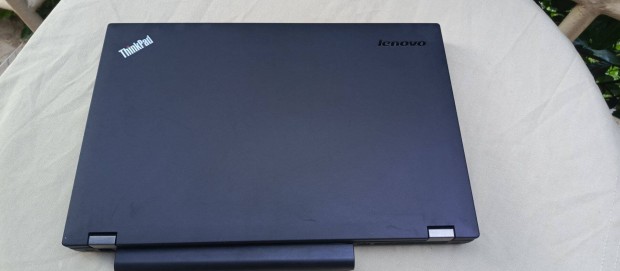 Lenovo Thinkpad T540p I5-ös laptop 8GB ram SSD, Win 11,7 órás akku