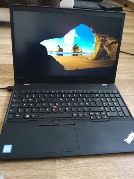 Lenovo Thinkpad T570 i5 7 gen laptop FHD 8 GB DDR4 RAM eladó Processz