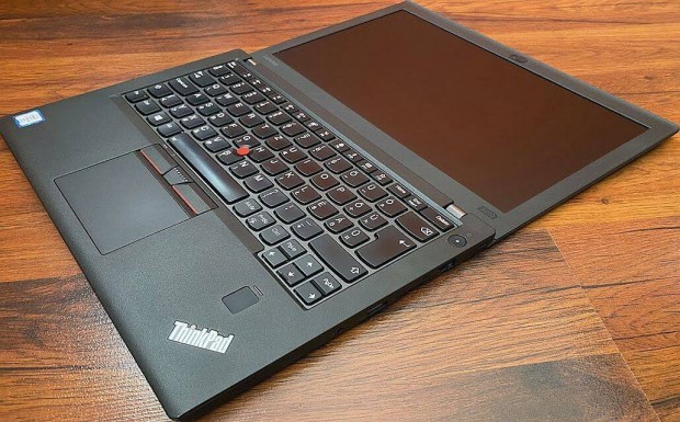 Lenovo Thinkpad X270 Magyar! j llapot! Ci5/Win11/12,5"/SSD/Gari