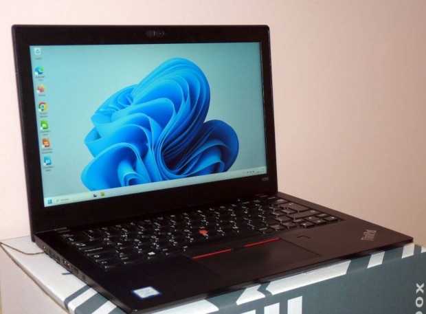 Lenovo Thinkpad X280 12" knny, 1 v garancis notebook