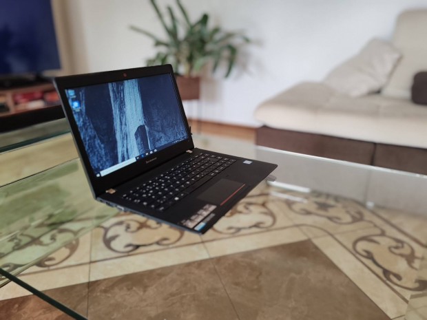 Lenovo Thinkpad profi fiatal laptop elad, I5,8 GB RAM, 256 GB SSD 