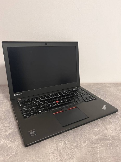 Lenovo Thinkpad zleti laptop, kicsi s kompkat
