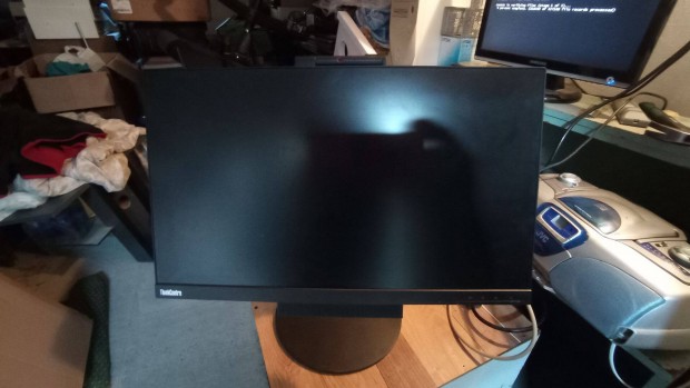 Lenovo Tio24 gen3 - Profi Fullhd IPS monitor bepitett kamerval!