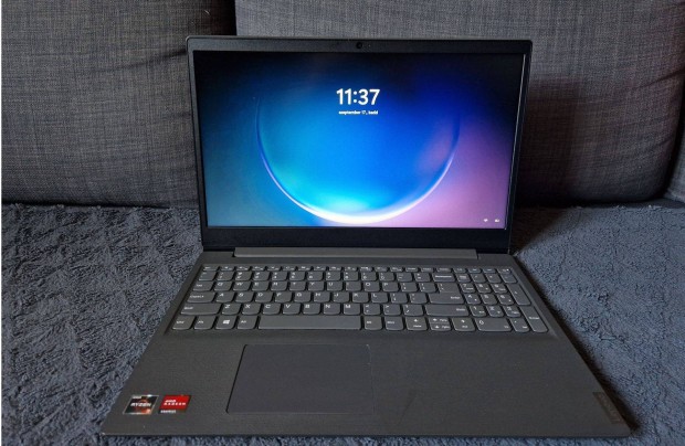 Lenovo V15-ADA