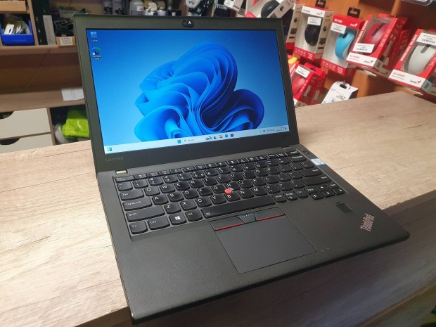 Lenovo X270 Core i7 laptop Win11 Nvme SSD Garancival