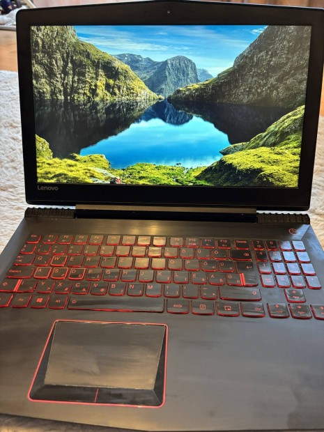 Lenovo Y-520-15Ikbn Gamer laptop