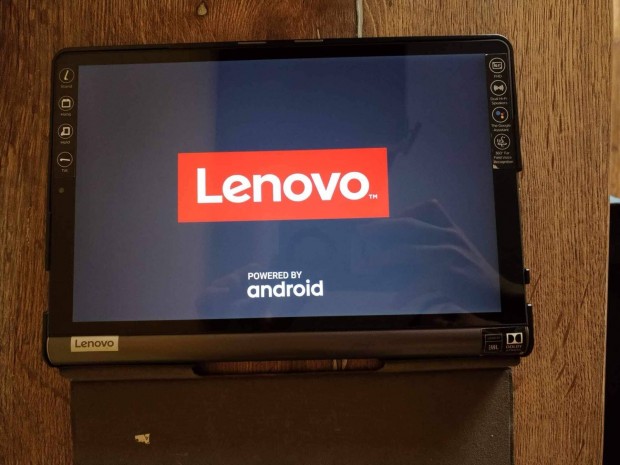 Lenovo Yoga Smart tablet