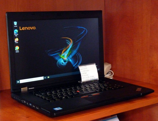 Lenovo laptop 1 v garancival (Thinkpad L530 i5 8GB 500GB)