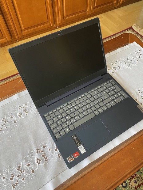 Lenovo laptop alkatrsznek elad