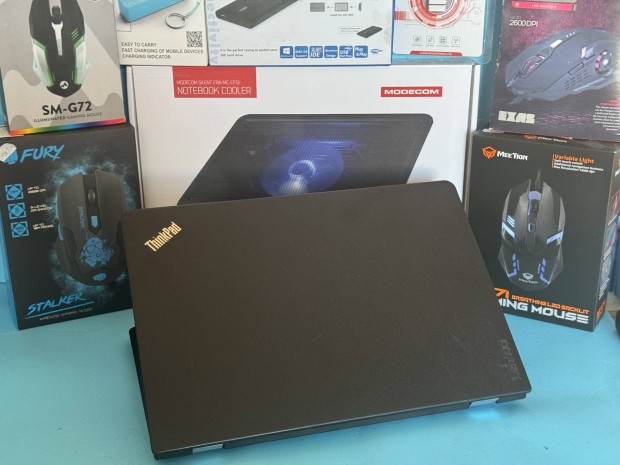 Lenovo laptop i3 7 gen 128 gb ssd 8 gb ram win 10 eladó
