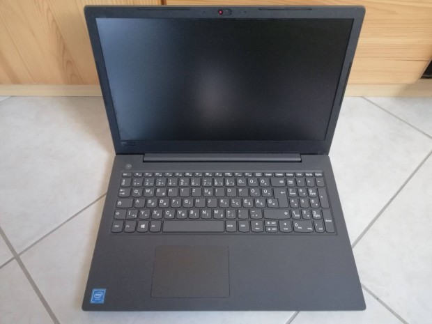 Lenovo notebook i5 (7. gen) processzorral, dediklt videokrtyval