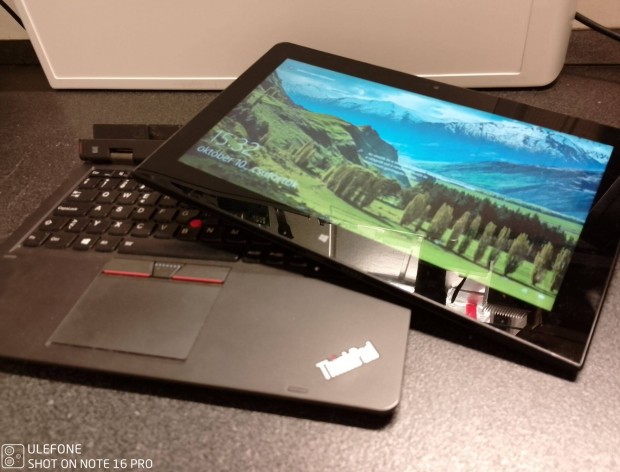 Lenovo thinkpad helix 2 ultrabook pro dupla akkumultorral elad