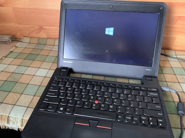 Lenovo x131 e Laptop