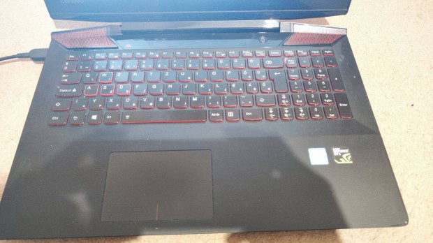 Lenovo y700 gamer laptop Specifikcik: -Kijelz: 15,6" Fullhd LED ma