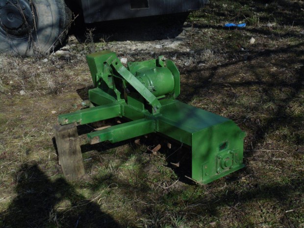 Lenti Magyar Gyártmányú 100 CM Munkaszélességű Talajmaró