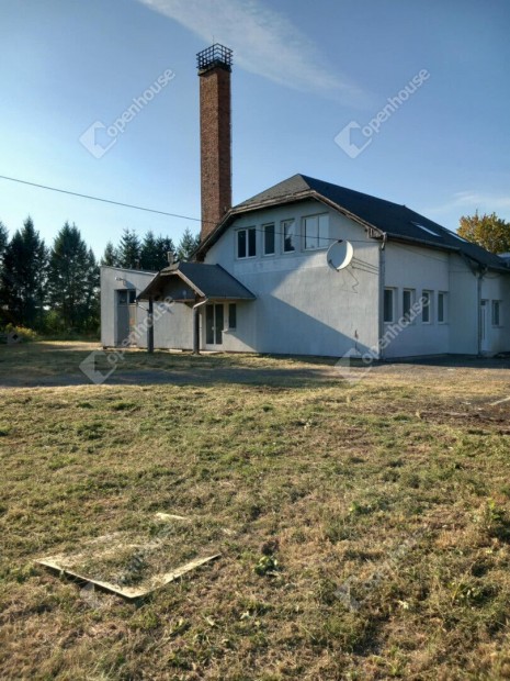 Lentii elad� 2048 nm-es �zem