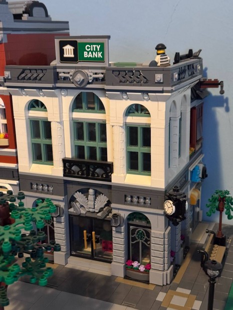 Lepin (LEGO) Brick Bank (10251) - Kocka Bank (2016)