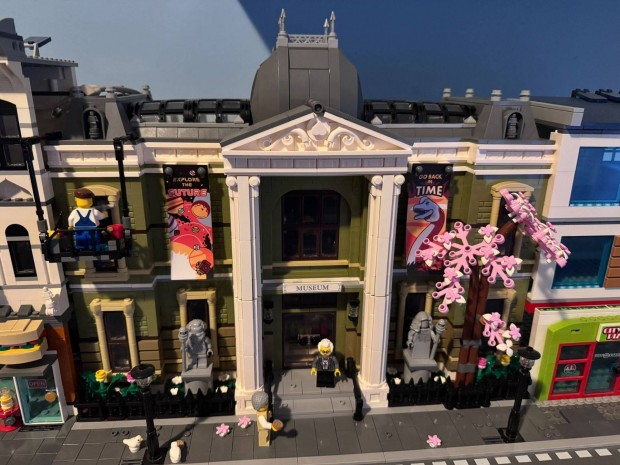 Lepin (LEGO) - (10326) Termszettudomnyi Mzeum