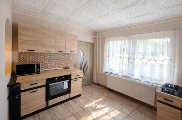 L�tav�rtesi 120 nm-es h�z elad�