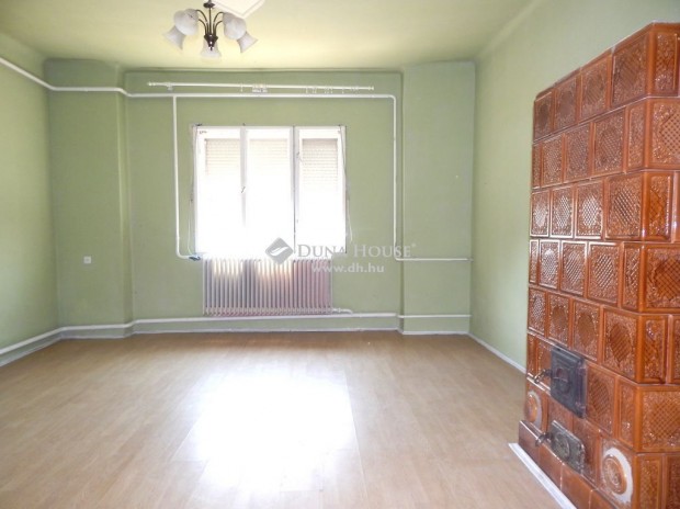 L�tav�rtesi 89 nm-es h�z elad�