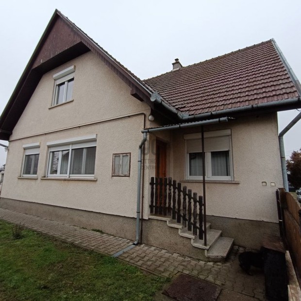 Letenyei 145 nm-es h�z elad�