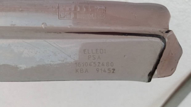 Leveg� terel� Peugeot 308